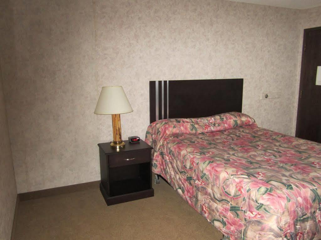 Super 8 By Wyndham Prince George Zewnętrze zdjęcie